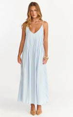 Robe longue Estelle - Robe plissée col V bleue