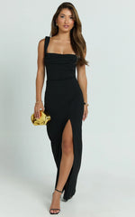 Robe longue Donna - Robe colonne col bénitier fendue haute noire