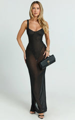 Robe longue Laney - Robe moulante en maille à col cœur noire