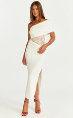Robe midi Juliet - Robe moulante asymétrique en dentelle contrastante ivoire