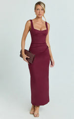 Robe midi Benita - Robe moulante froncée à col dégagé couleur lie de vin