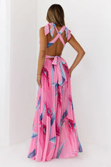 Robe longue rose "Attention Is Yours"