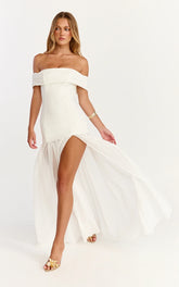 Robe longue Florence - Robe à épaules dénudées avec jupe transparente blanche