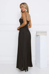 Robe longue noire en dentelle Roses anciennes