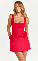 Mini-robe Vivienne - Robe à basque Rosette à encolure carrée Rouge