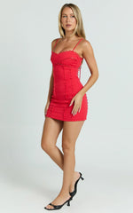 Robe Gigi Mini en mélange de lin - Robe à col en cœur et dos noué avec détails festonnés, en rouge