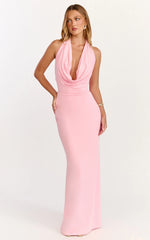 Robe longue Sylvana - Robe moulante à col bénitier et dos nu rose layette