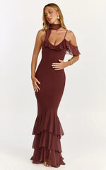 Robe longue Riley - Robe longue asymétrique à volants couleur chocolat