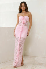 Robe longue sans bretelles en dentelle Princess Perks rose
