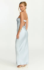 Robe Midi Zaya - Robe nuisette bustier en satin bleu pâle