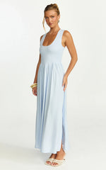Robe longue Luciana - Robe chasuble à col tunisien bleue