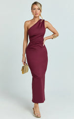 Robe Midi Karlie - Robe ajustée à une épaule couleur vin