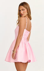 Mini-robe Louisa - Robe bustier à lacets en dentelle au dos de couleur rose tendre