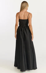 Robe longue Louisa – Robe à lacets dos nu et corset à baleines en dentelle, couleur noire