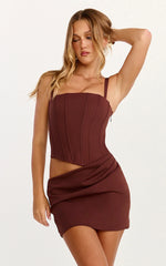 Robe courte Jonas - Robe à corset, taille drapée et jupe en chocolat