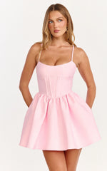 Mini-robe Louisa - Robe bustier à lacets en dentelle au dos de couleur rose tendre