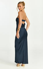 Robe midi Zaya - Robe nuisette bustier en satin bleu marine