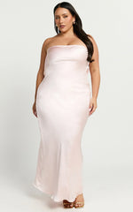 Robe longue Charlita - Robe en satin dos nu à col bénitier, rose pâle