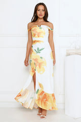 Robe longue en maille à épaules dénudées Crown Affair, Blanche