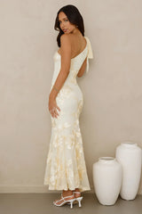Robe longue Glossy Girl asymétrique en tulle jaune