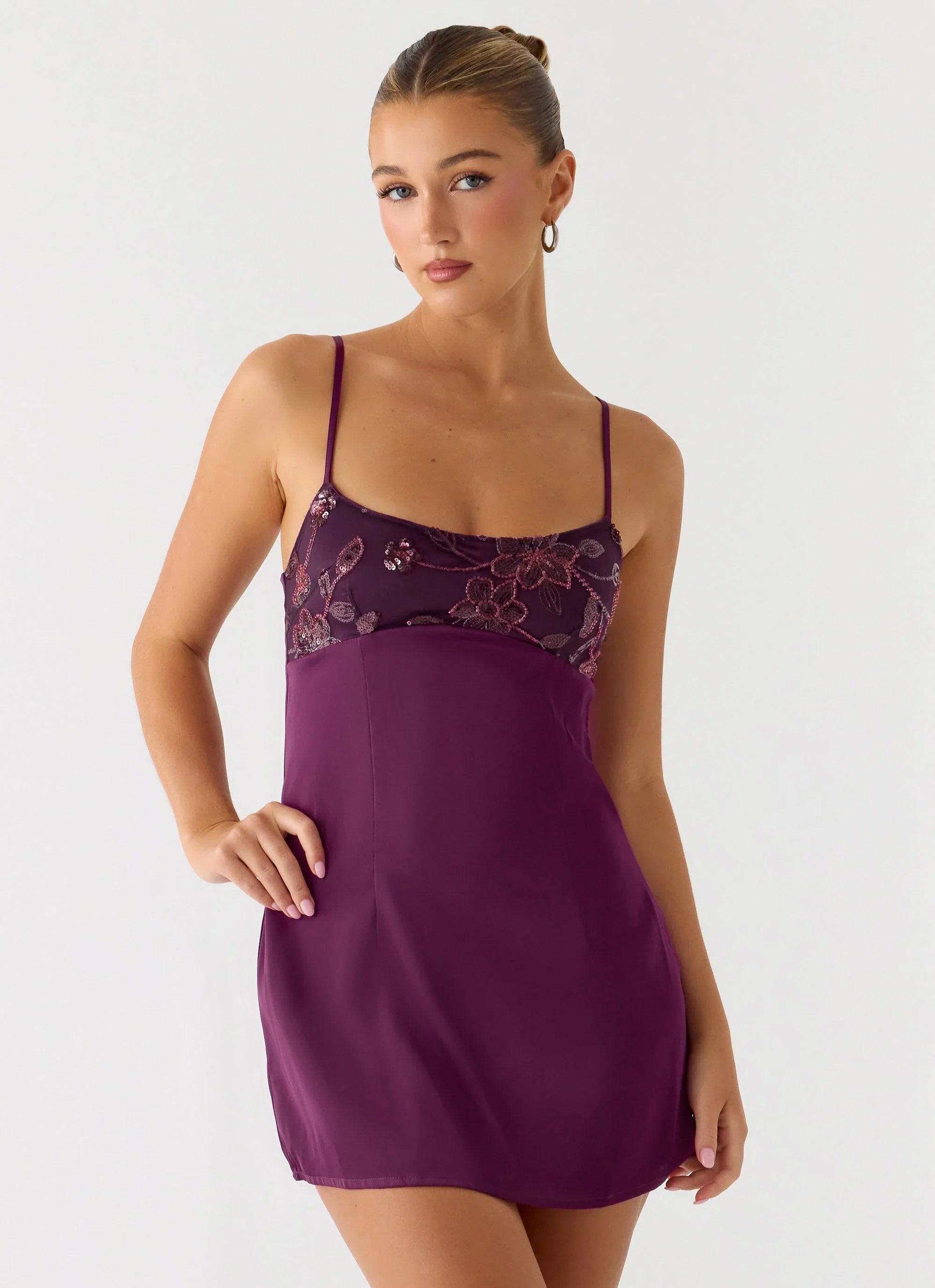 Robe courte perlée Zion - Mûre