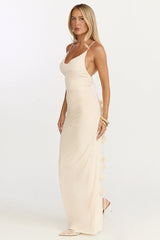 Robe longue Penny - Robe drapée à col bénitier et fleurs 3D de couleur crème