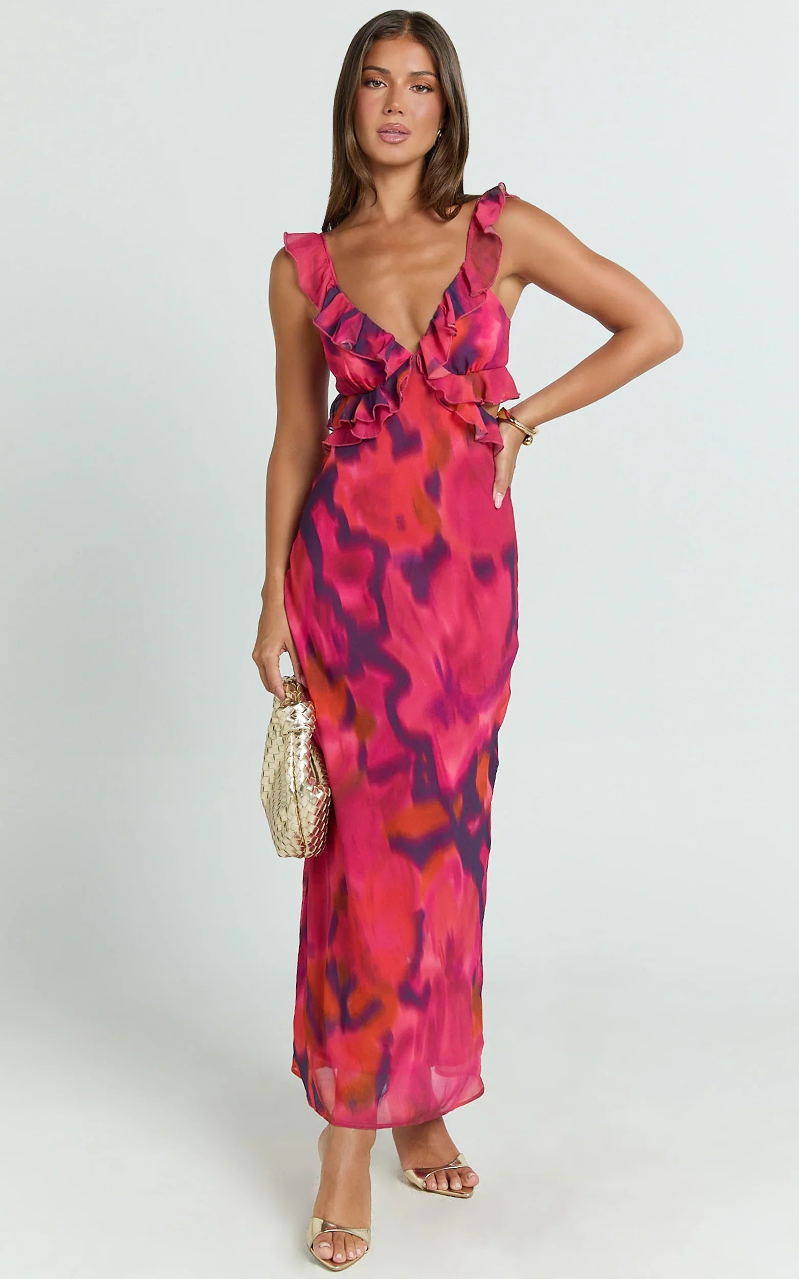 Robe longue Alessa - Col V à volants, taille empire et découpe au dos, imprimé Adeana