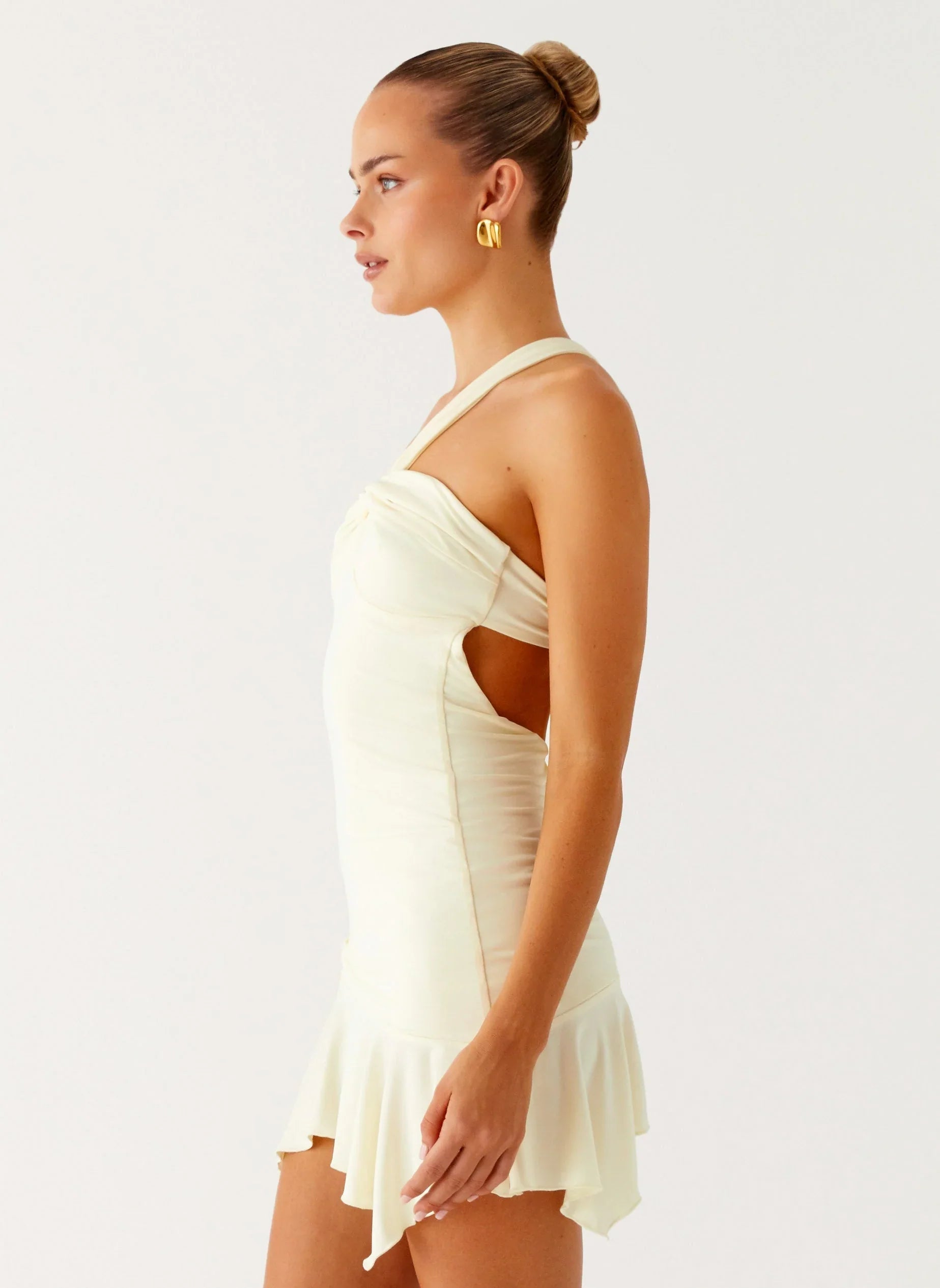 Mini-robe découpée "Not Your Fan" – Jaune
