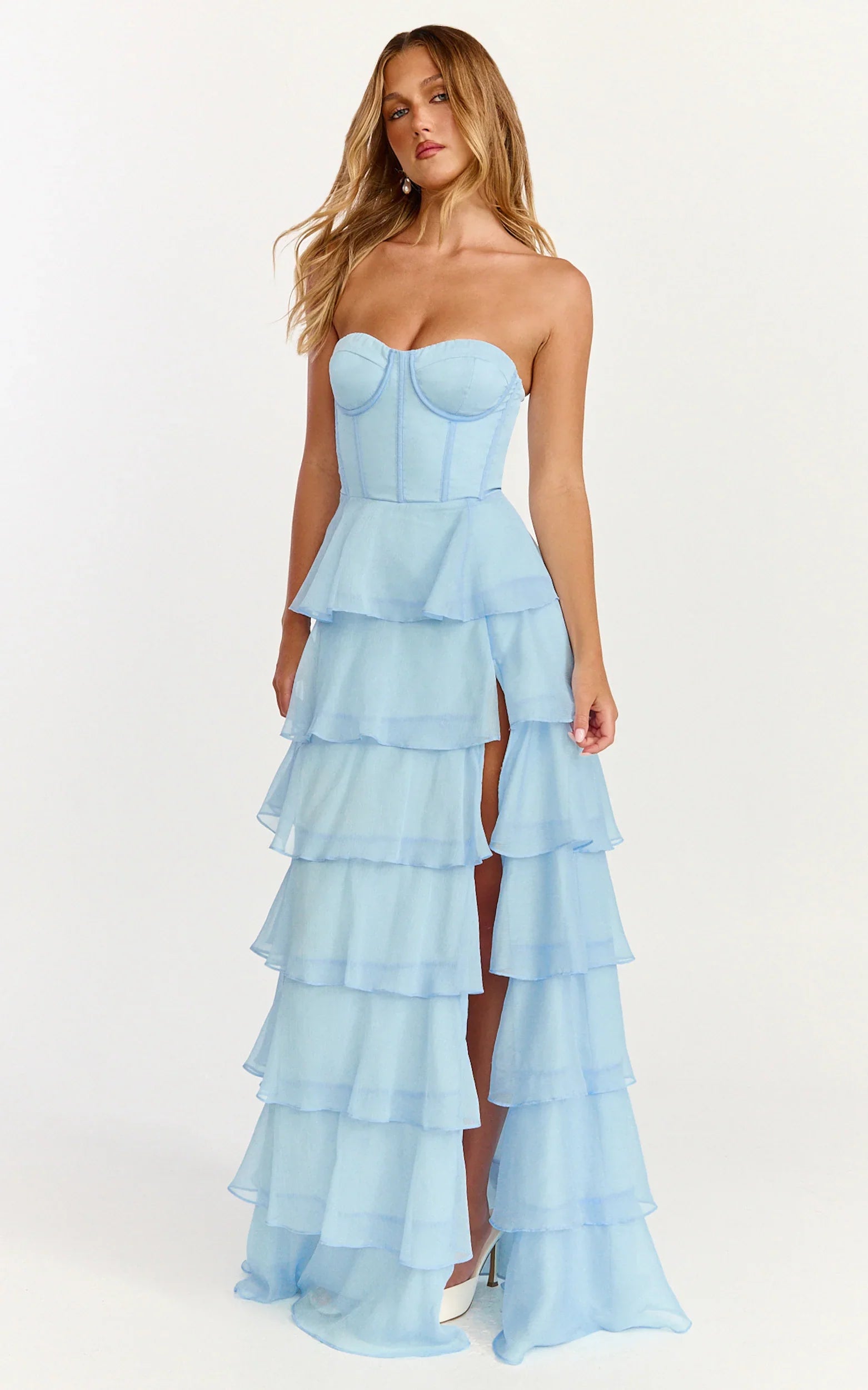 Robe longue Bella – Robe corset bustier à lacets au dos et volants étagés, bleu clair