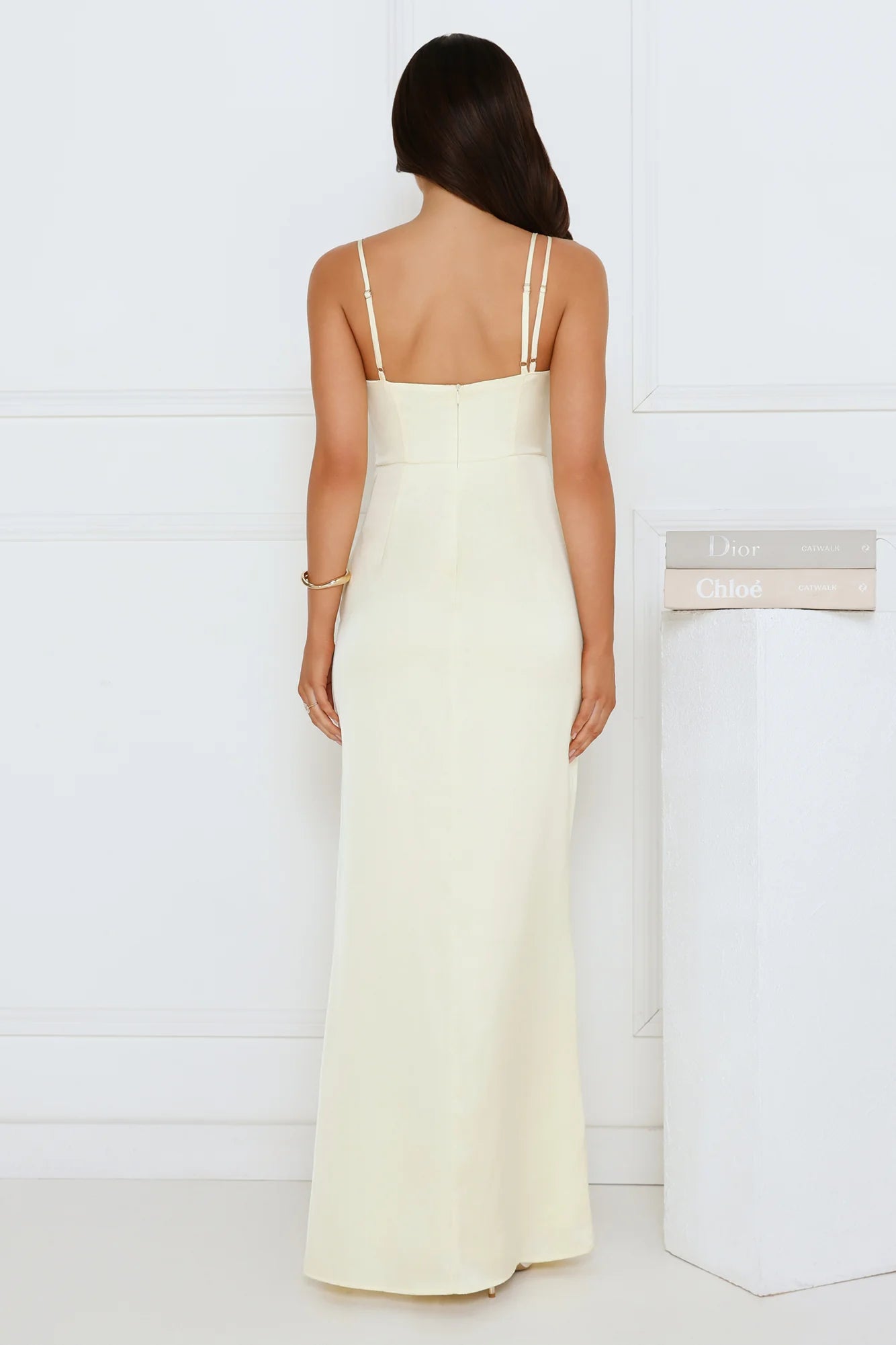 Robe longue en satin Gilded Empress Jaune