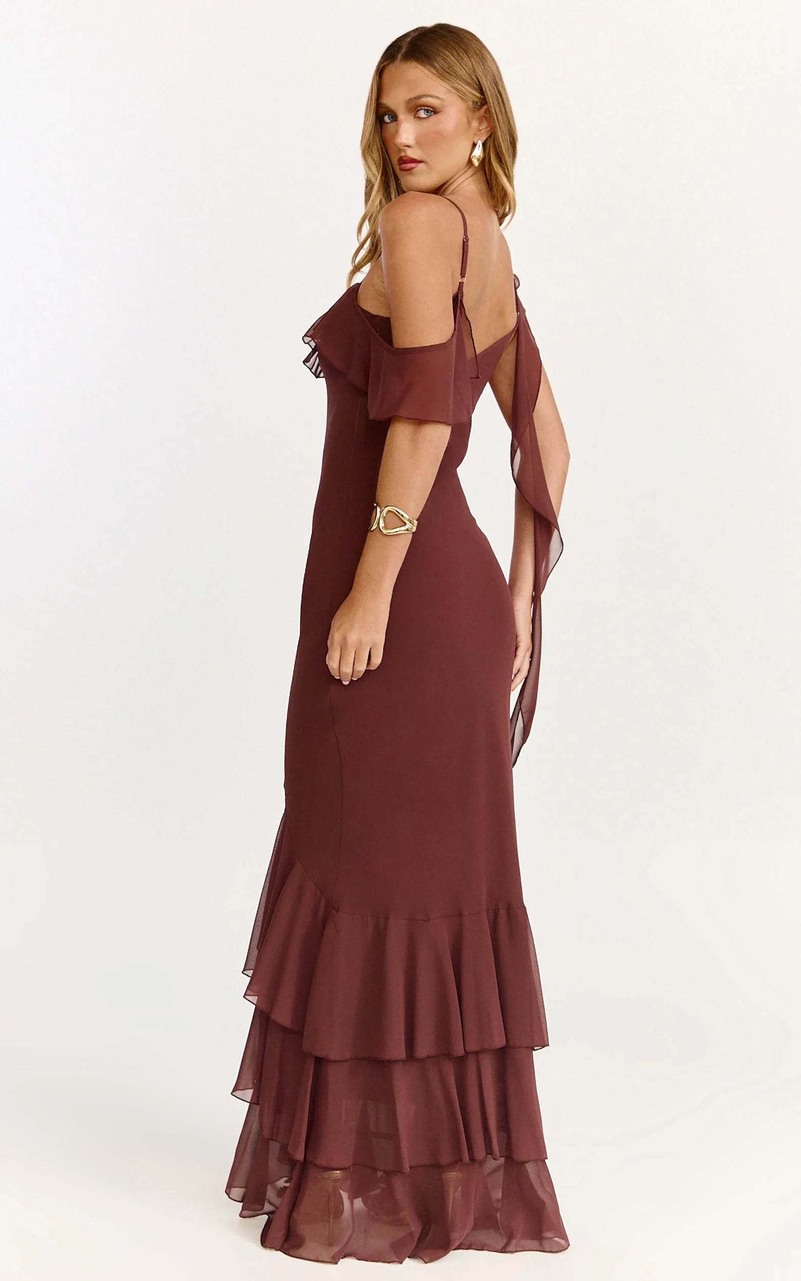 Robe longue Riley - Robe longue asymétrique à volants couleur chocolat