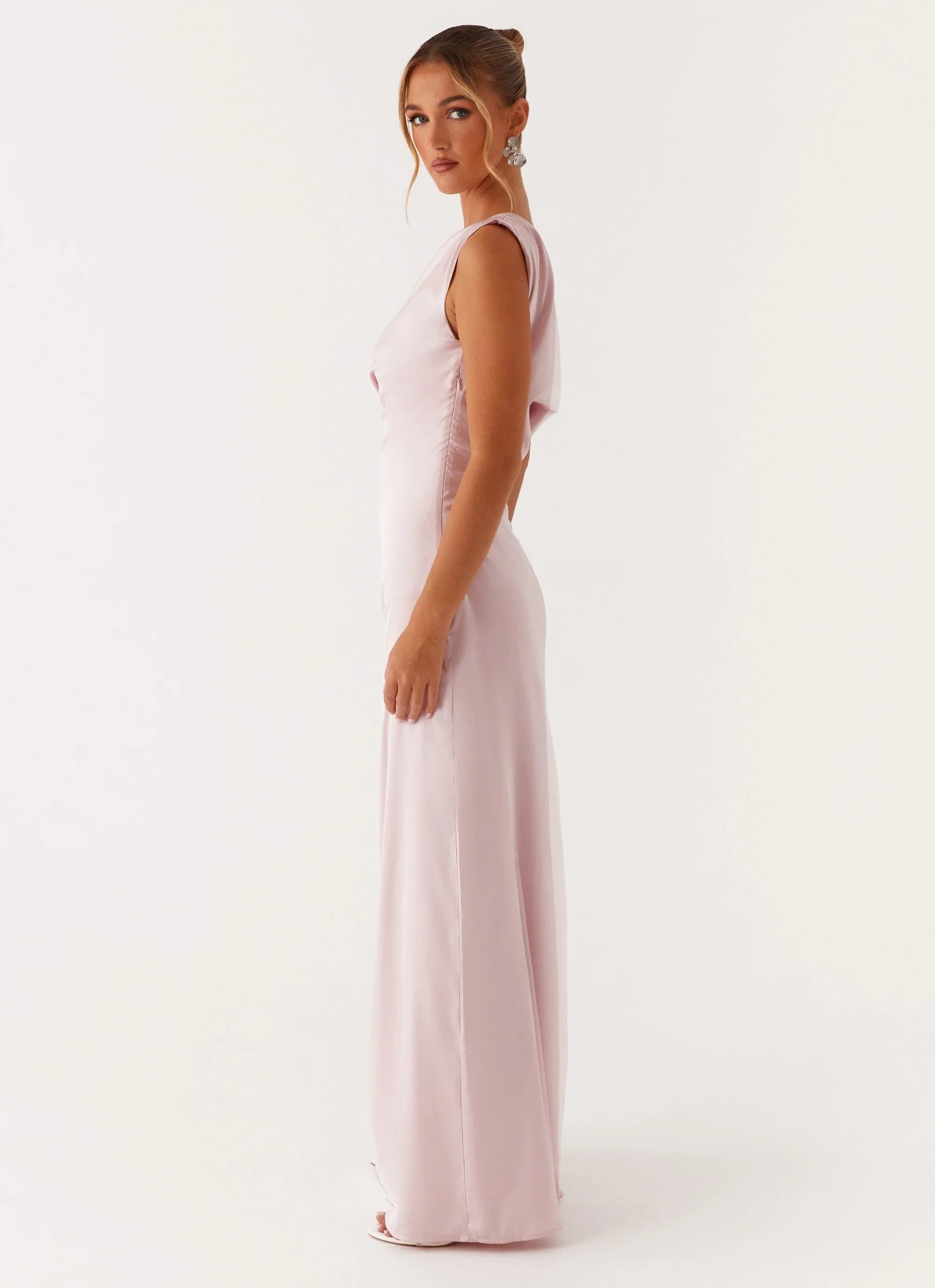 Robe longue en satin Heart Of Glass - Rose