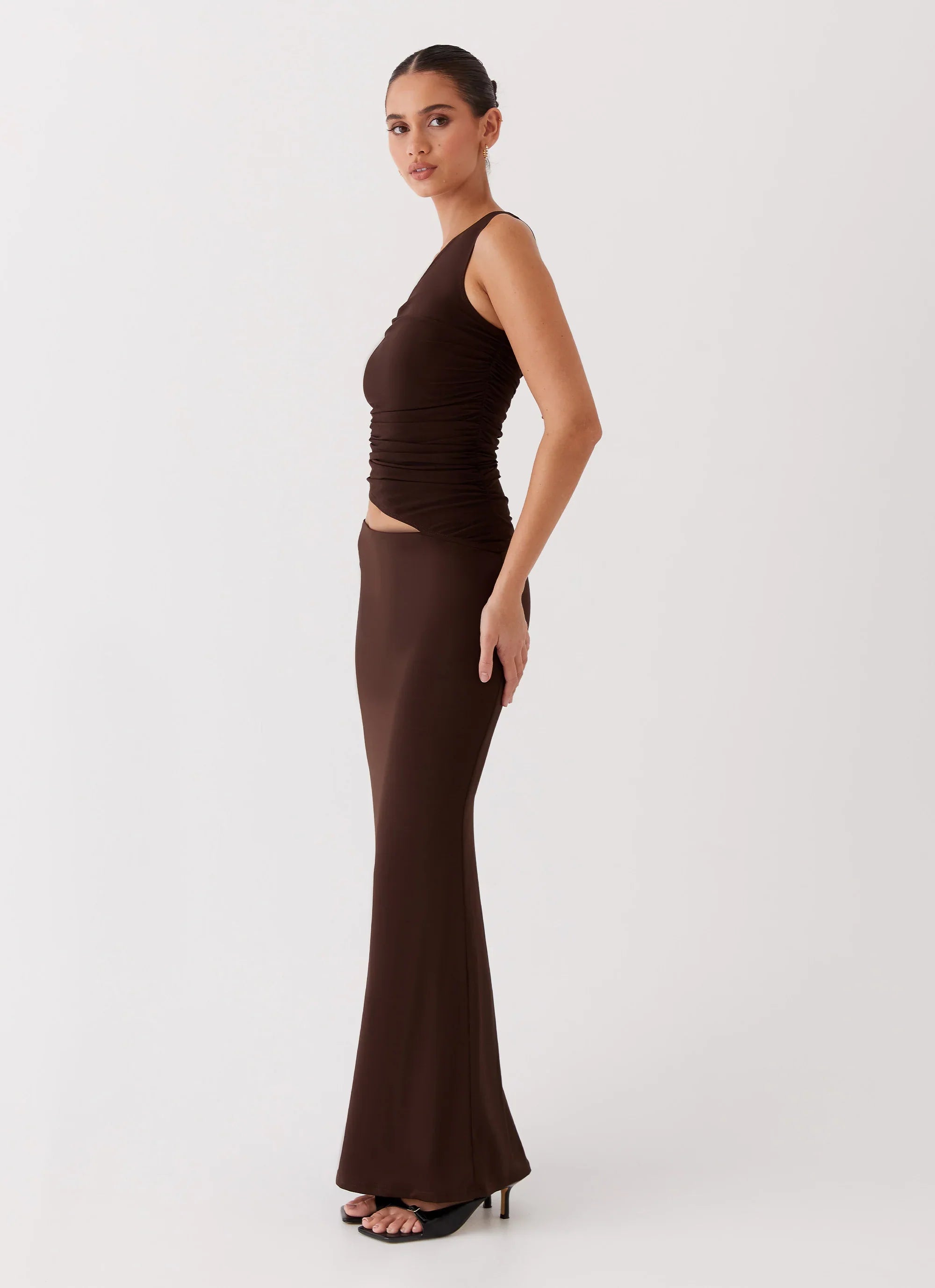 Robe longue asymétrique Seranella - Chocolat
