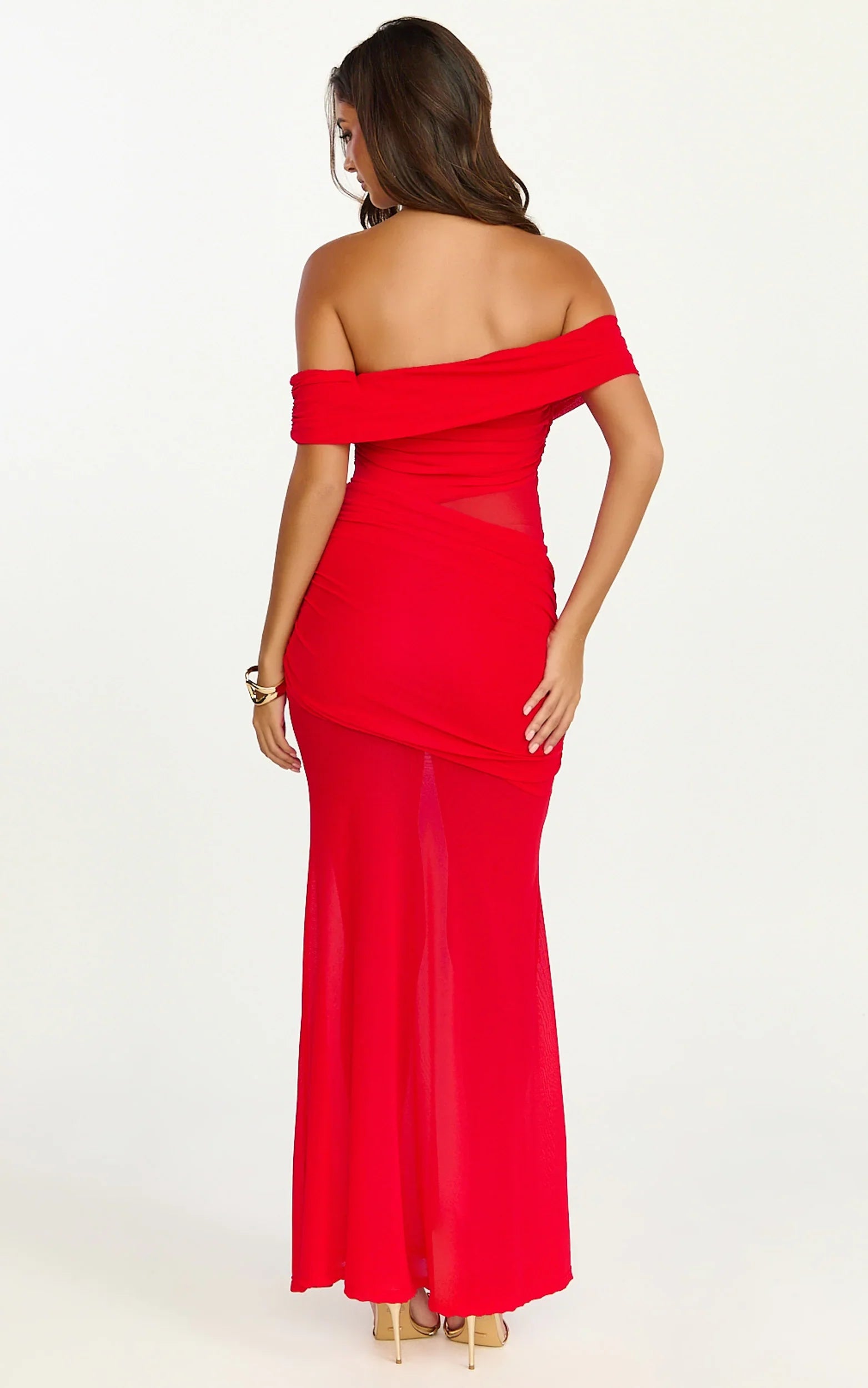 Robe longue Victoria - Robe évasée et ajustée à épaules dénudées de couleur rouge