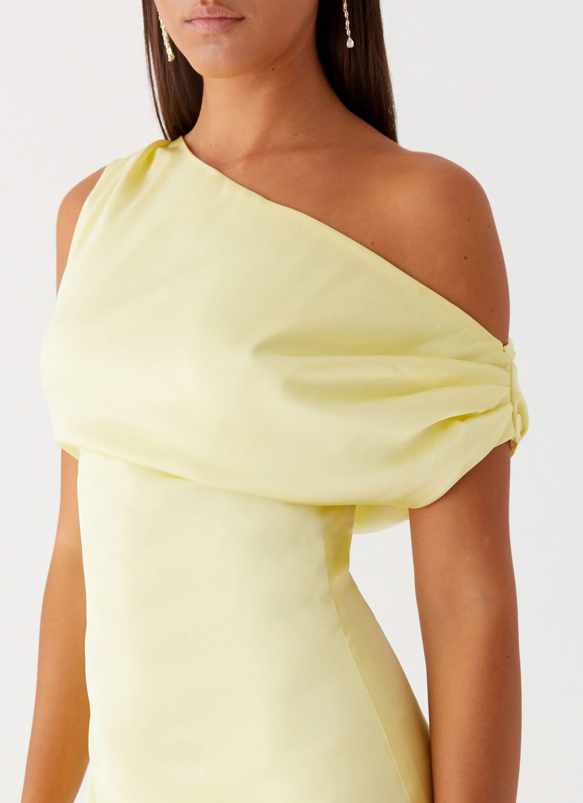 Robe longue en satin Heart Of Glass - Jaune
