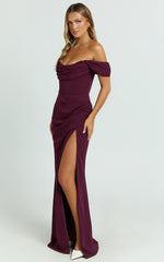 Robe longue Marcel - Robe corset fendue à épaules dénudées couleur lie de vin