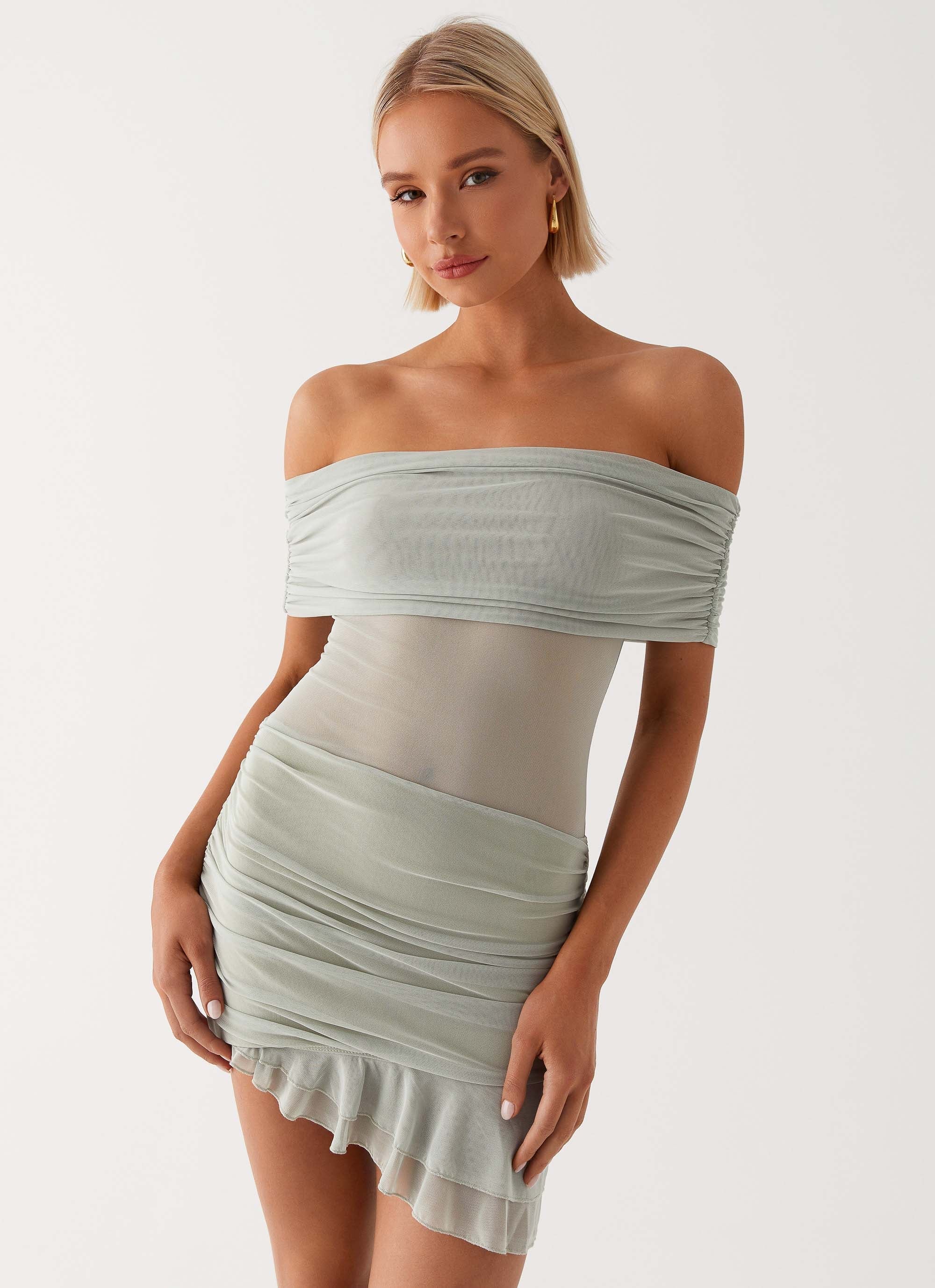 Mini-robe à épaules dénudées Nelly – Pistache