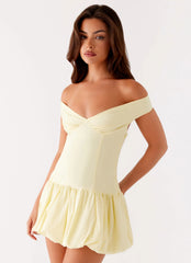 Mini-robe épaules dénudées "Romance sans fin" - Jaune