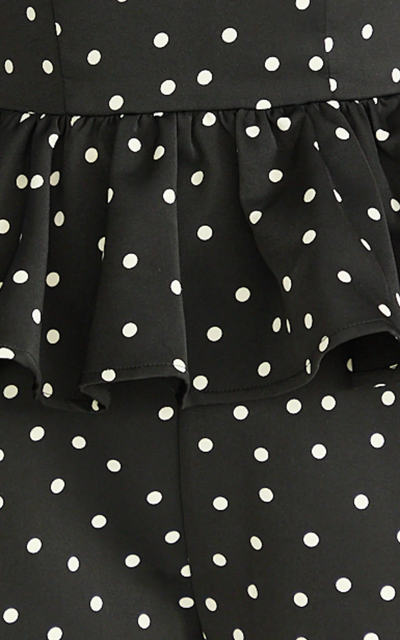 Haut Seraphina – Haut à basque, col en V, imprimé pois noir