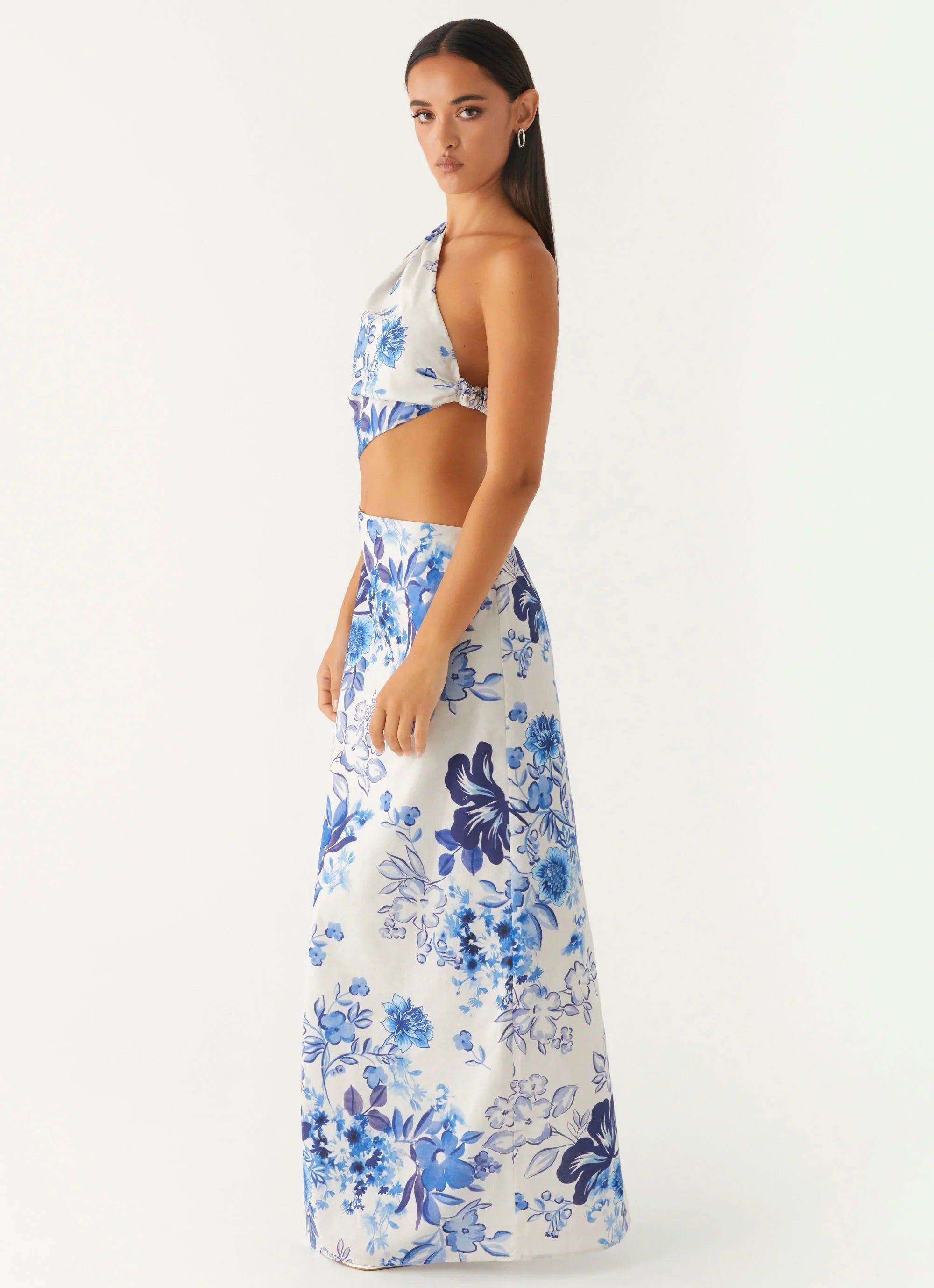 Robe longue tout l'été – Imprimé fleuri ciel serein