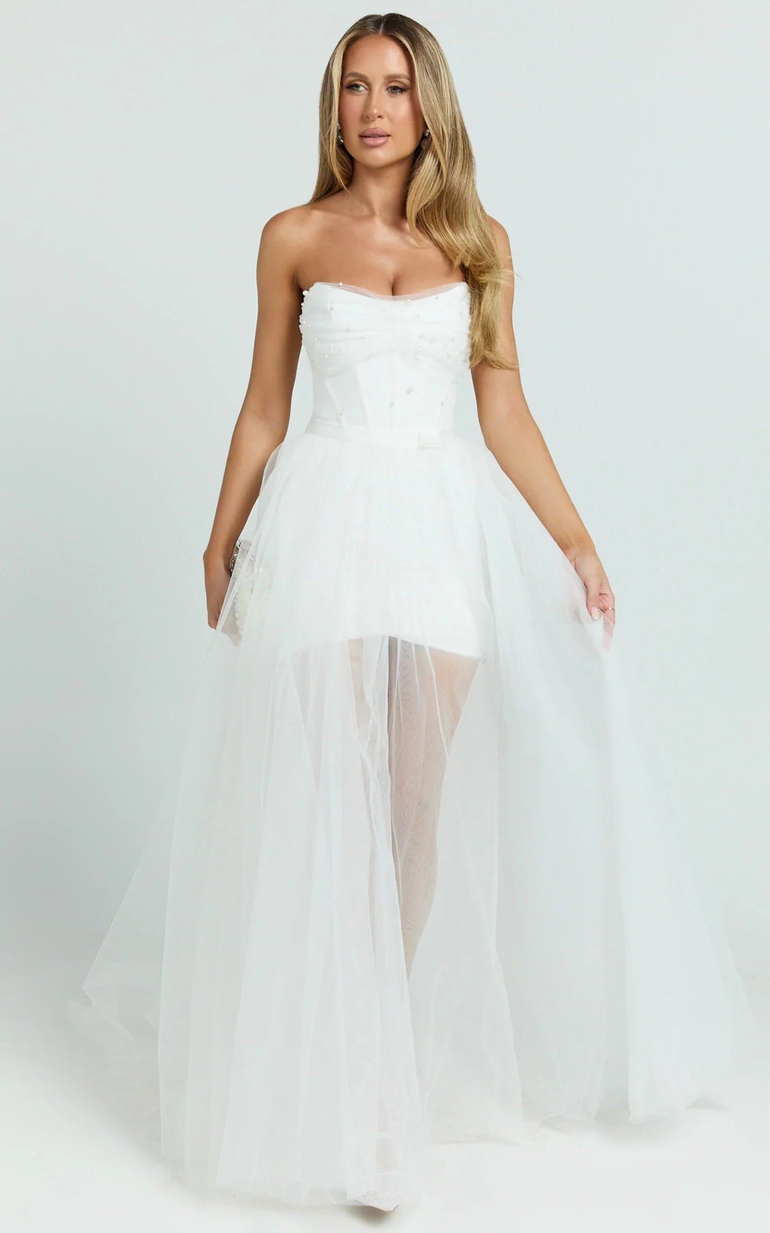 Mini-robe Kelsey - Robe bustier perlée avec panneau corset et jupe en tulle amovible, blanche