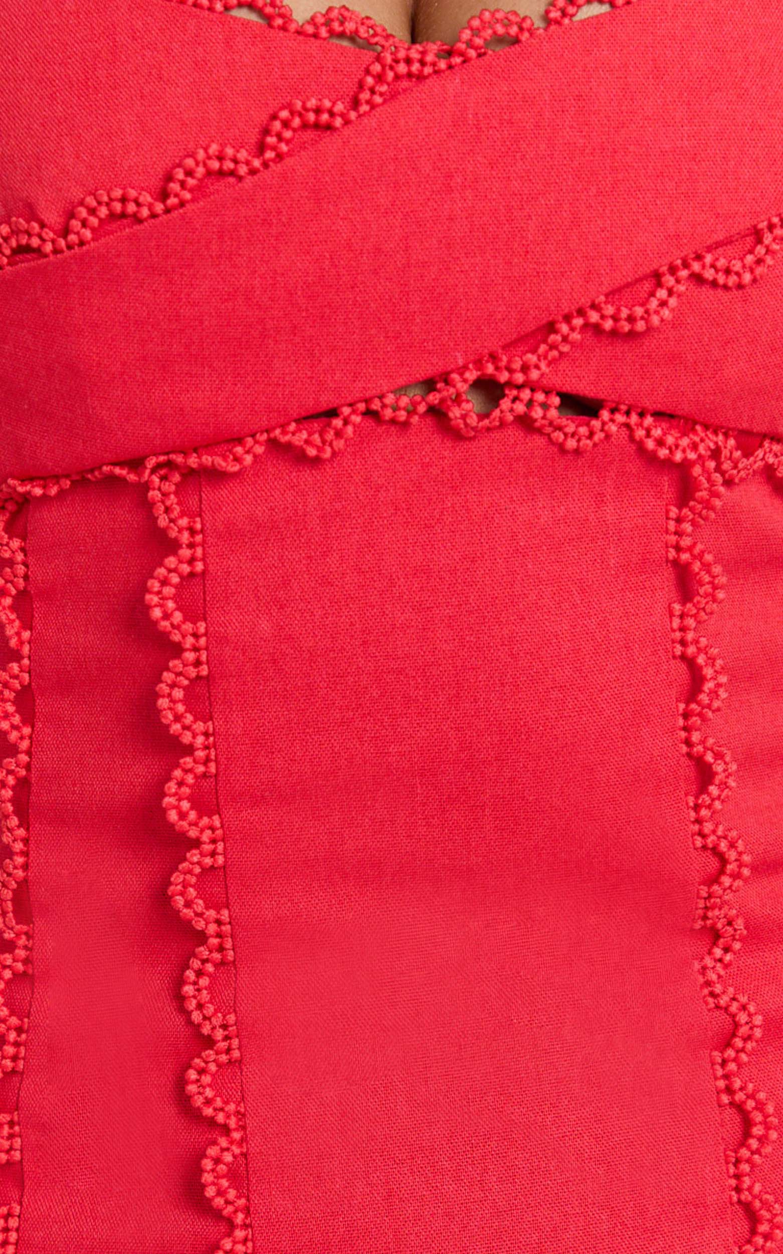 Robe Gigi Mini en mélange de lin - Robe à col en cœur et dos noué avec détails festonnés, en rouge