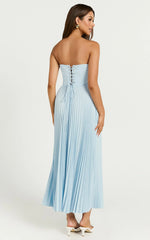 Robe midi Loretta - Robe plissée bustier à lacets au dos, bleu clair
