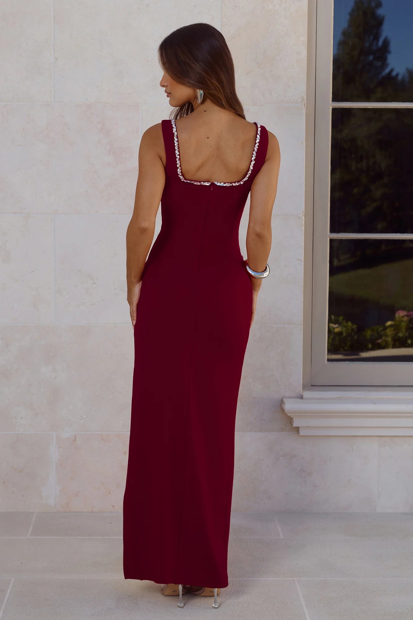 Robe longue de soirée exotique lie-de-vin