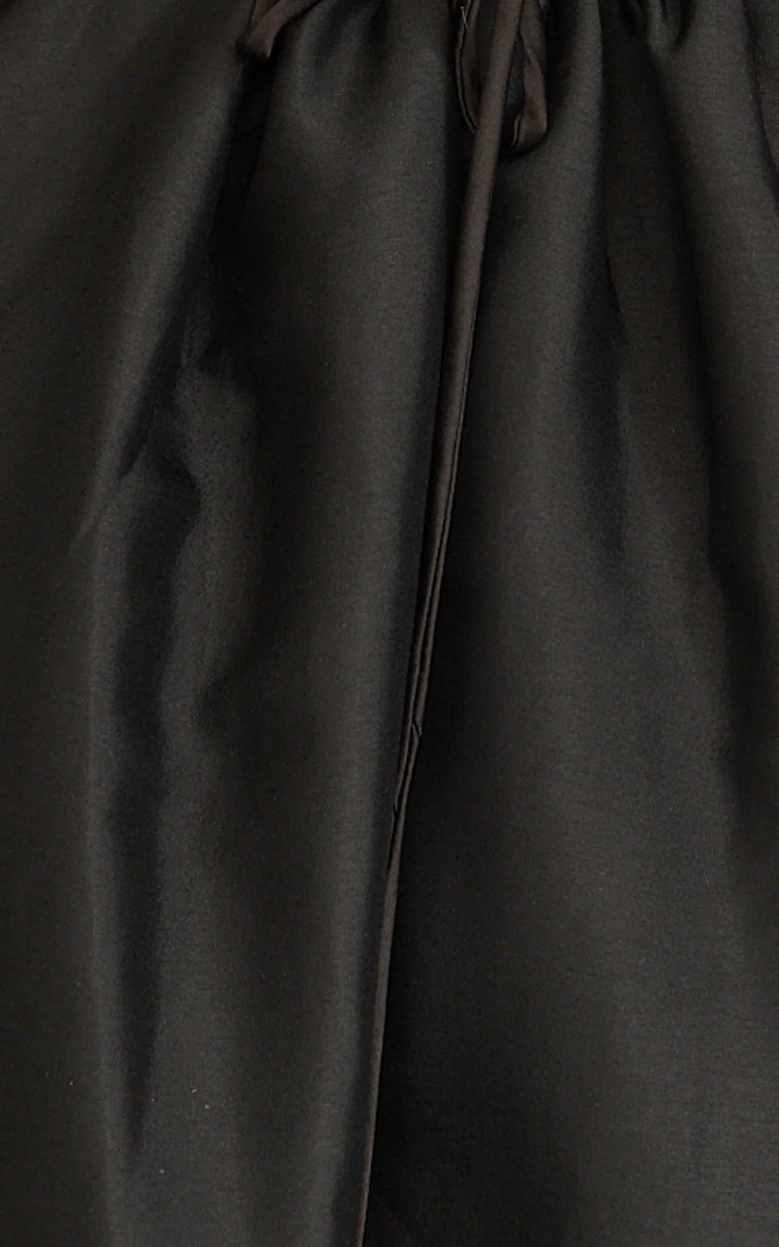Robe longue Louisa – Robe à lacets dos nu et corset à baleines en dentelle, couleur noire