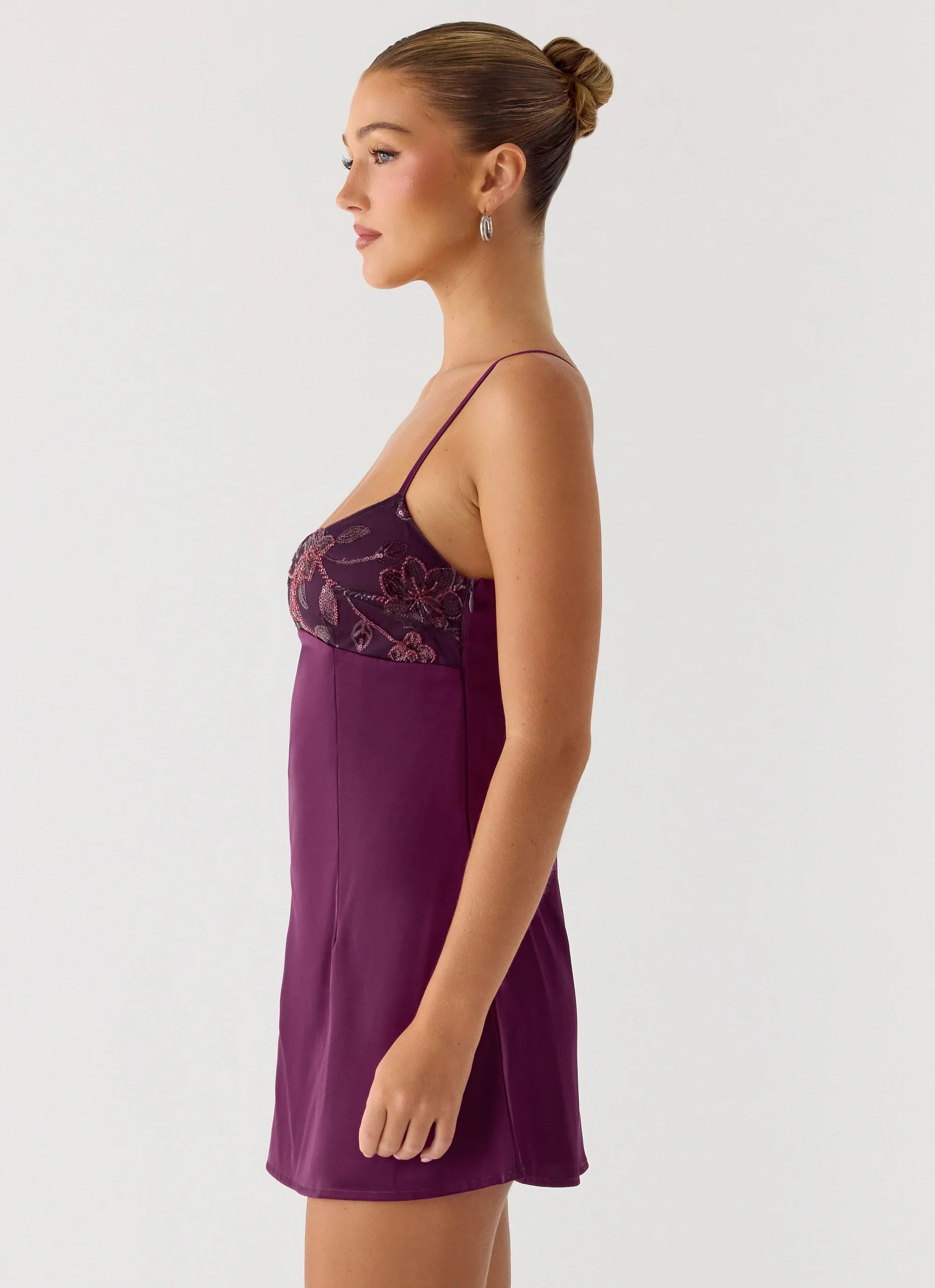 Robe courte perlée Zion - Mûre