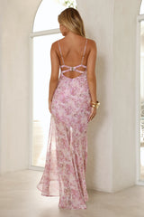 Robe longue en dentelle florale délicate rose