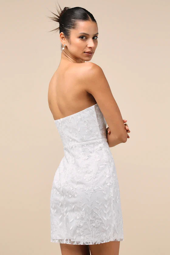 Mini-robe bustier brodée de lavande « Exquisite Sensation »