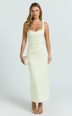 Robe midi Benita - Robe ajustée froncée à col rond de couleur Citron