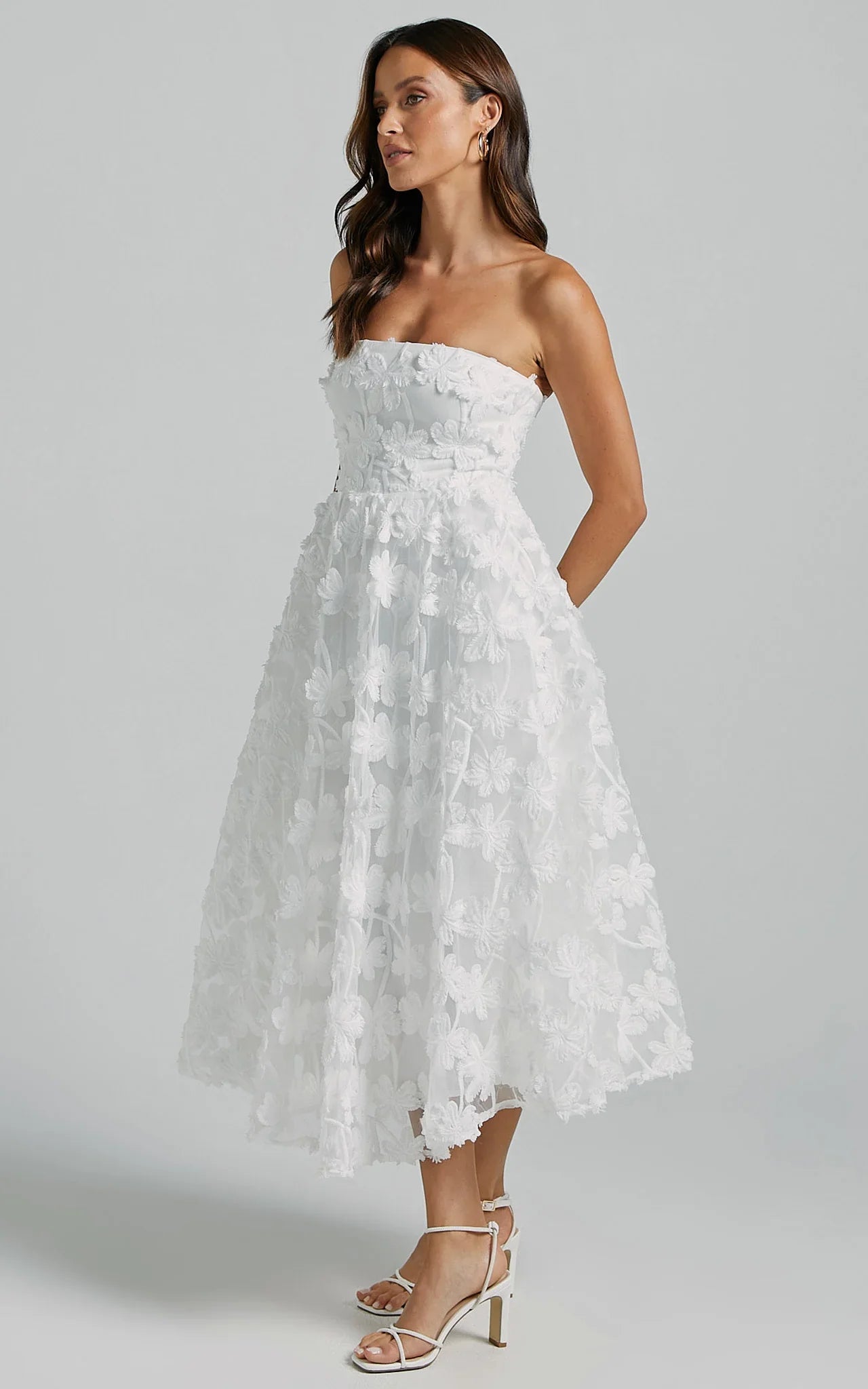 Robe Midi Rheiva - Robe Midi Bustier Broderie 3D Blanche